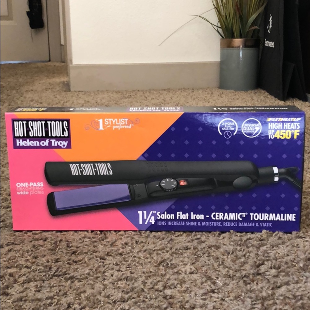 Brand new 1 1/4” salon flat iron- Ceramic